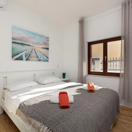 Dalero 3 By Interhome *