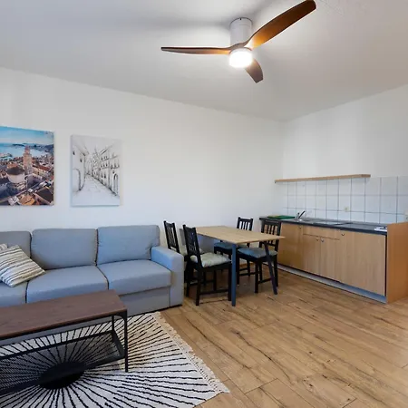 Dalero 3 By Interhome Apartment