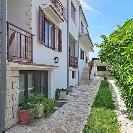 Dalero 3 By Interhome Apartment *