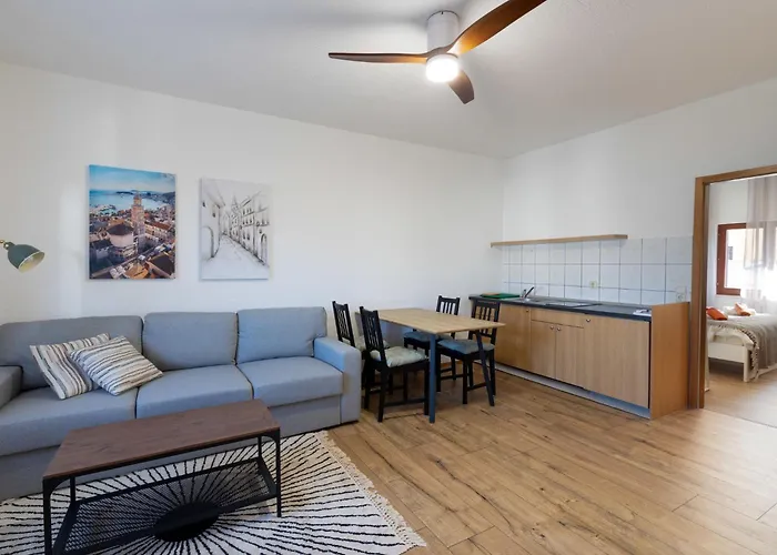 Dalero 2 By Interhome Appartement